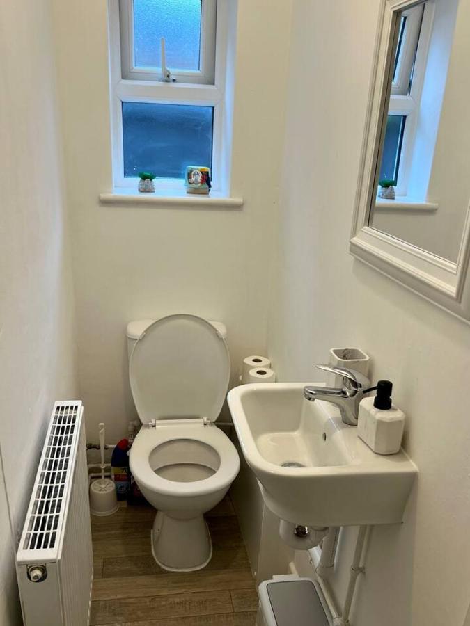 4 Bedroom Terrace House ويلينغبوره المظهر الخارجي الصورة